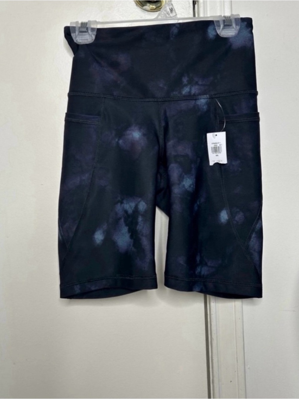 BNWT High Waisted Stretchy Blue Galaxy Print Biker Shorts Girls XSmall